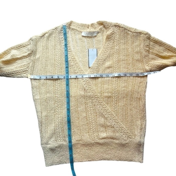 ASTR wrap front sweater pointelle v-neck long sleeve cream size m style at15838c - Picture 11 of 12